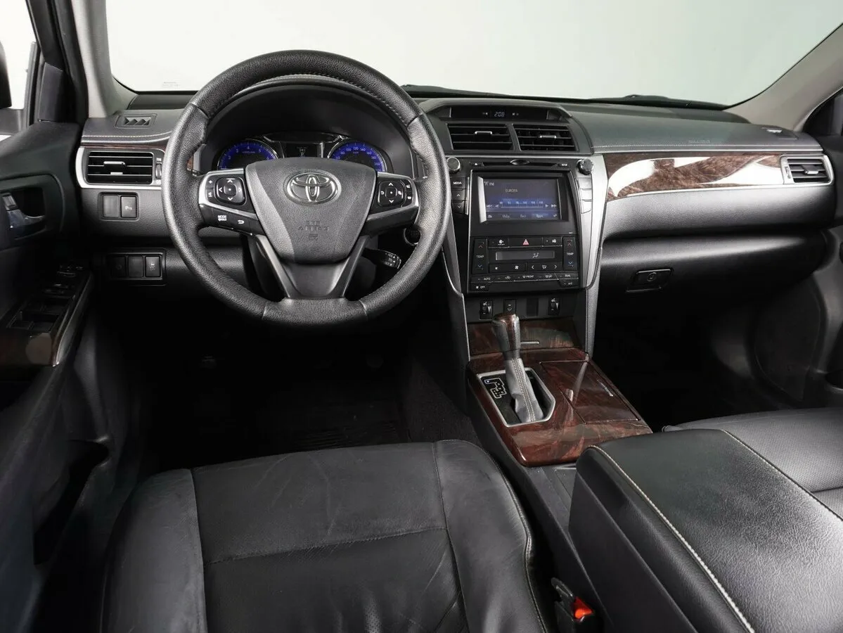 Toyota Camry VII (XV50) Рестайлинг · Элеганс — фото 5