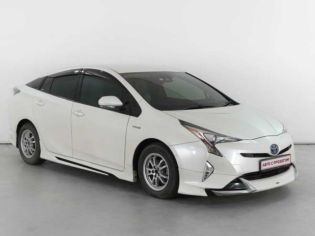 Toyota Prius IV (XW50) · Люкс