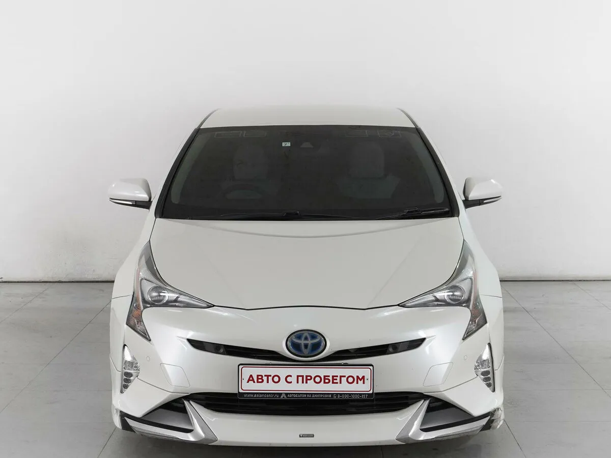 Toyota Prius IV (XW50) · Люкс — фото 2