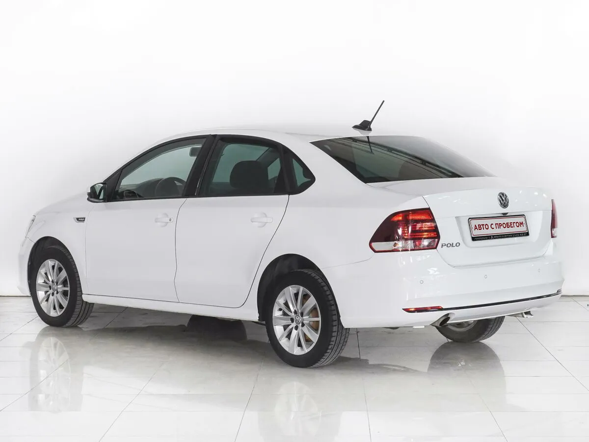 Volkswagen Polo V Рестайлинг · Highline — фото 3