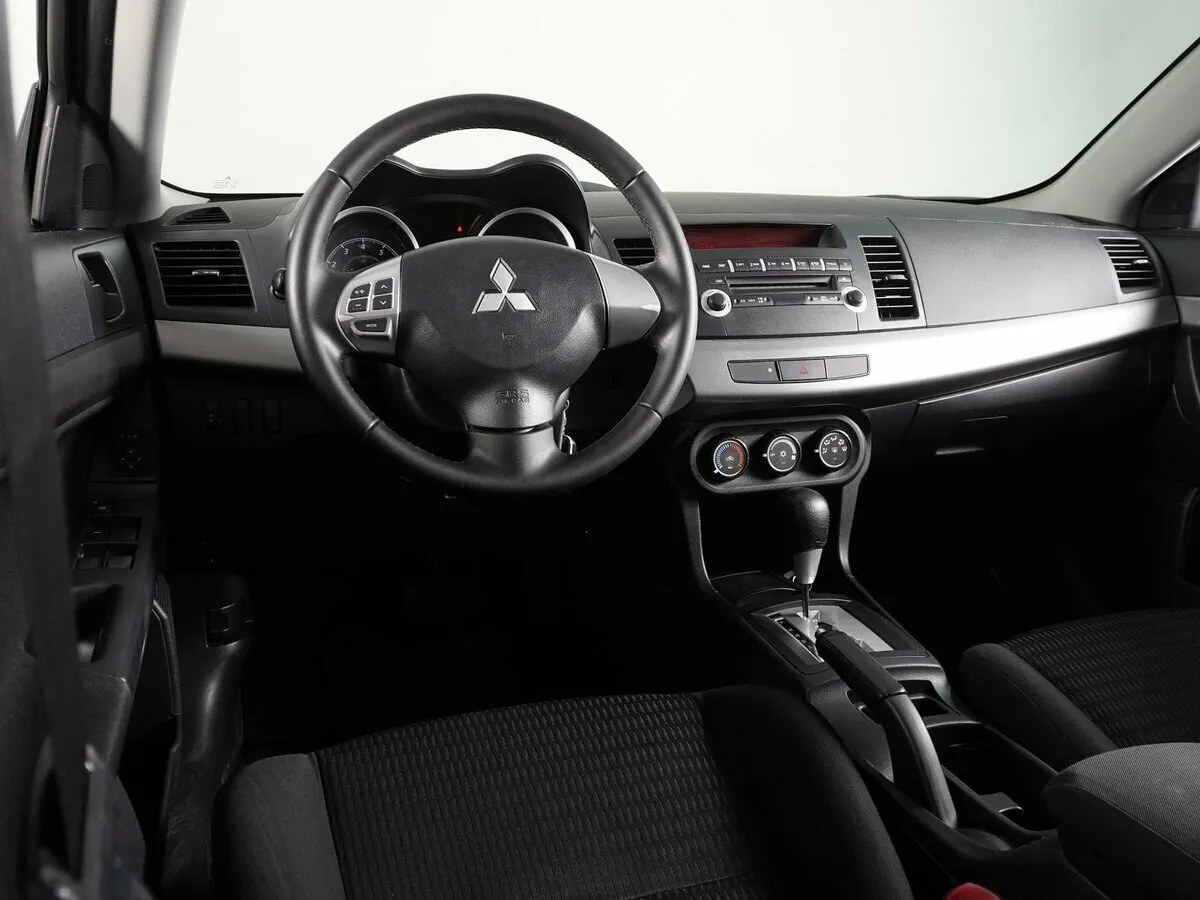 Mitsubishi Lancer X Рестайлинг · Intense — фото 5