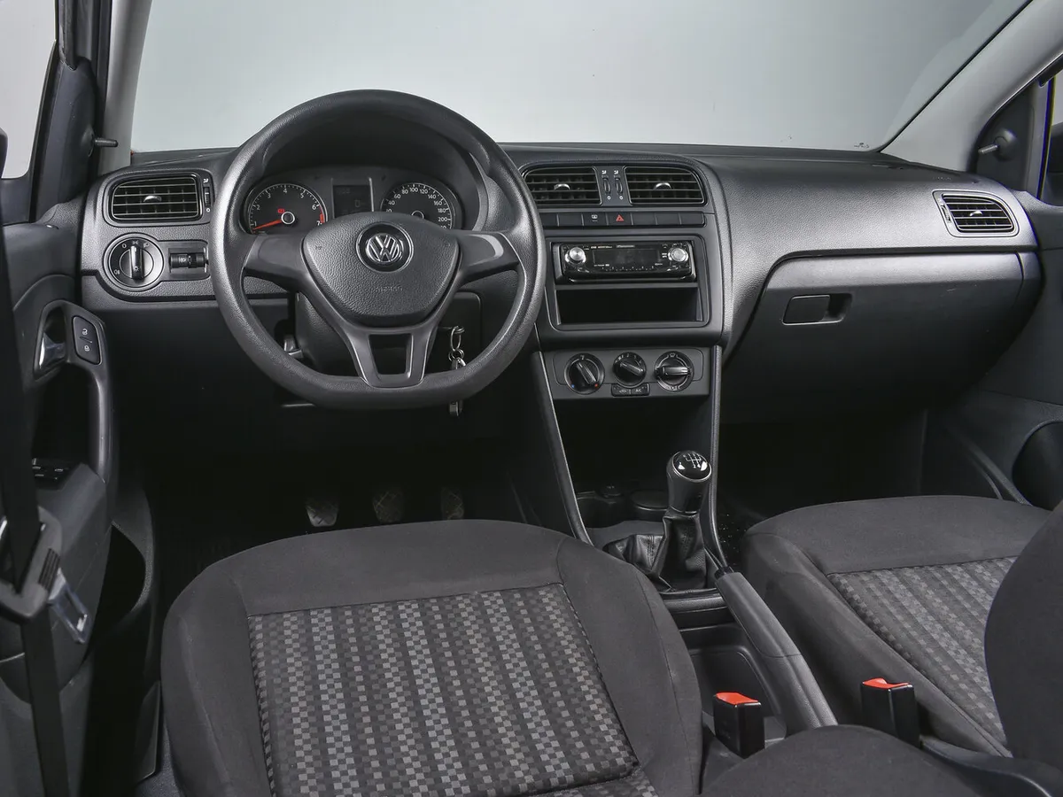 Volkswagen Polo V Рестайлинг · Allstar — фото 5