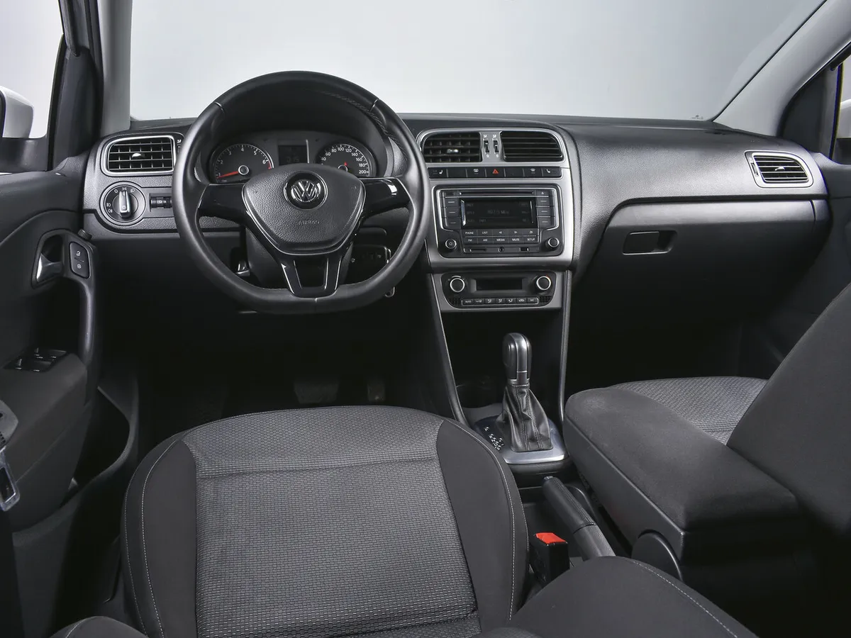 Volkswagen Polo V Рестайлинг · Life — фото 5