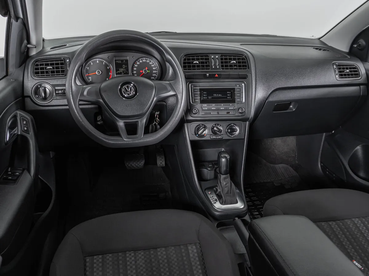 Volkswagen Polo V Рестайлинг · Allstar — фото 5
