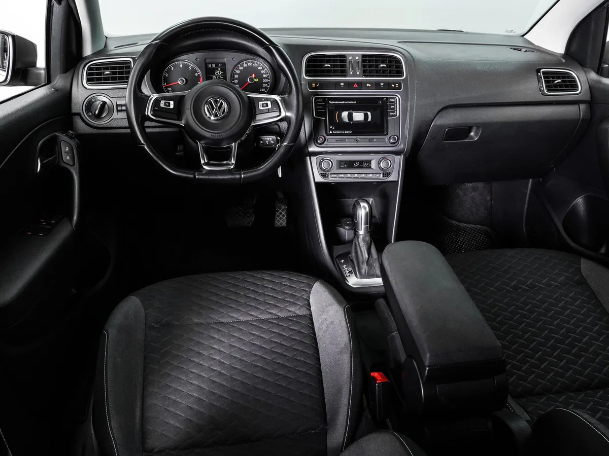 Volkswagen Polo V Рестайлинг · Allstar — фото 5