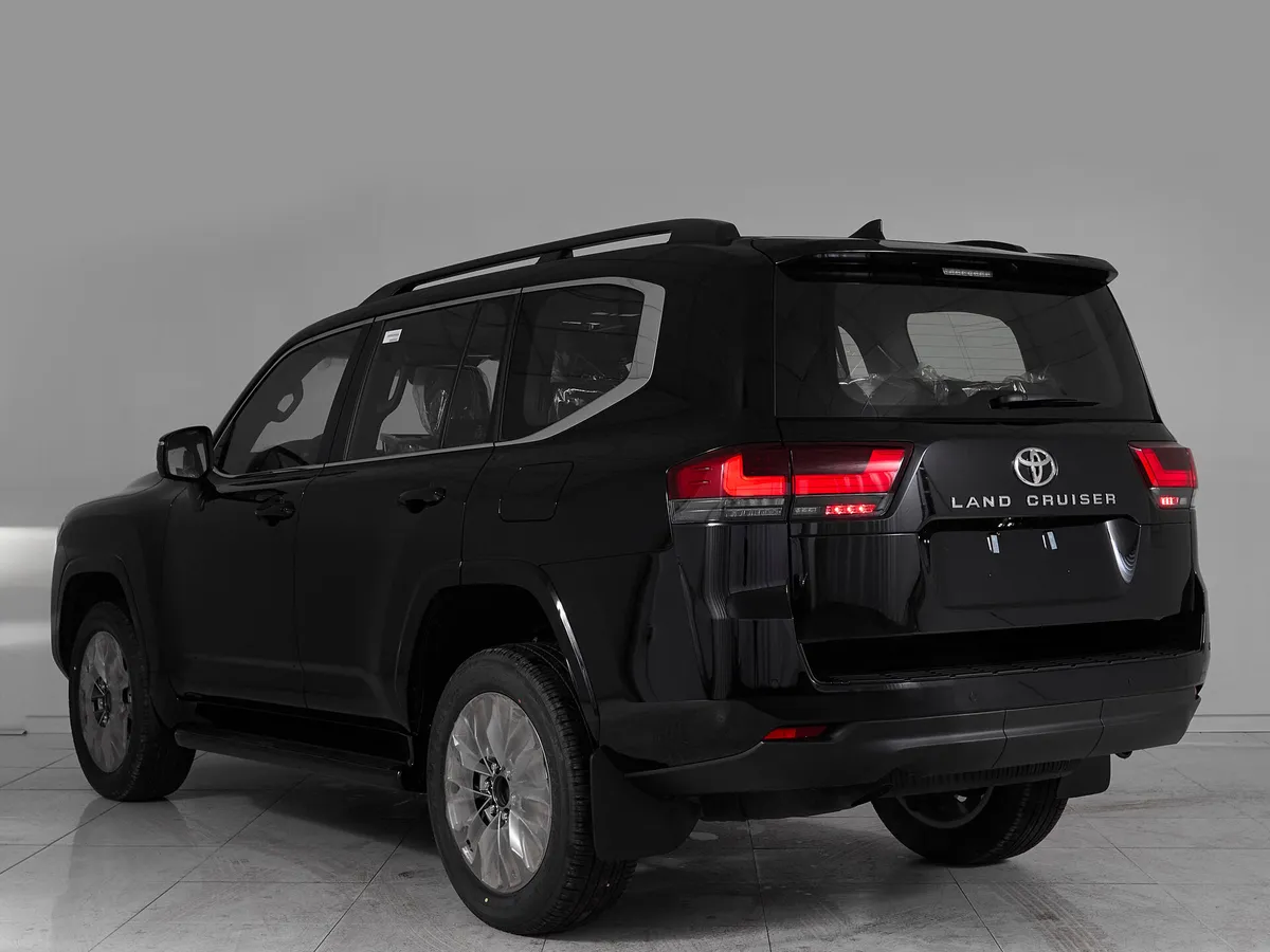 Toyota Land Cruiser 300 Series — фото 4