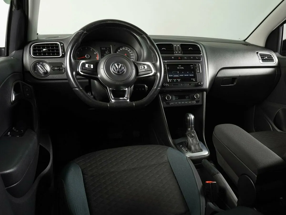 Volkswagen Polo V Рестайлинг · Comfortline (MY 2015-2018) — фото 5