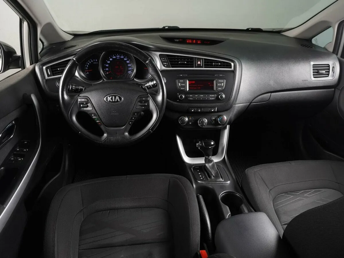 Kia Ceed II Рестайлинг · Comfort 2016 — фото 5
