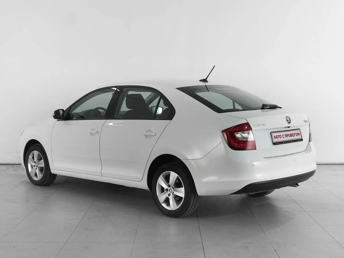Skoda Rapid I Рестайлинг — фото 3