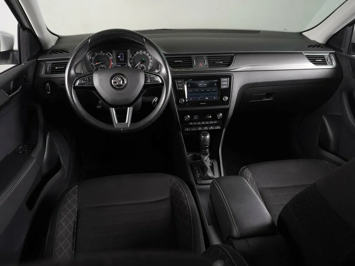 Skoda Rapid I Рестайлинг — фото 5