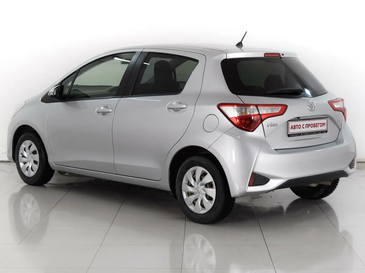 Toyota Vitz III (XP130) Рестайлинг 2 — фото 3