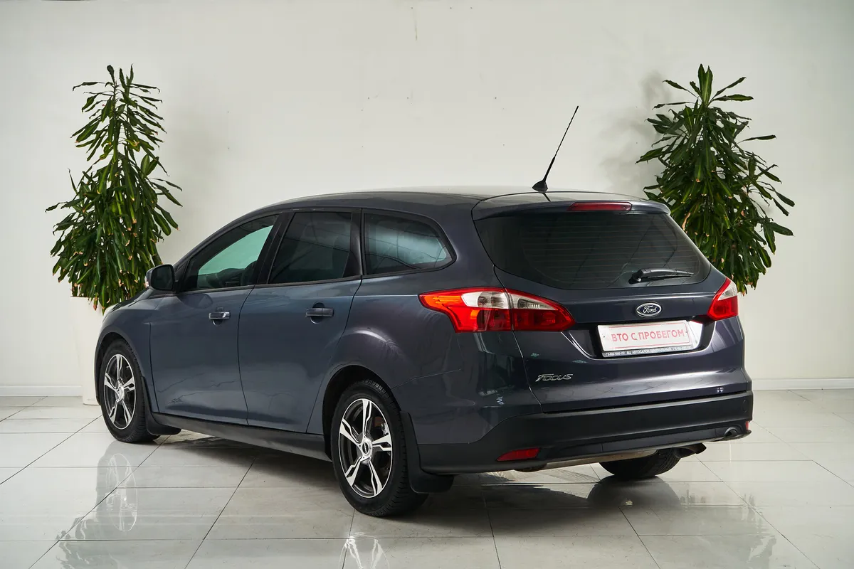 Ford Focus III — фото 4