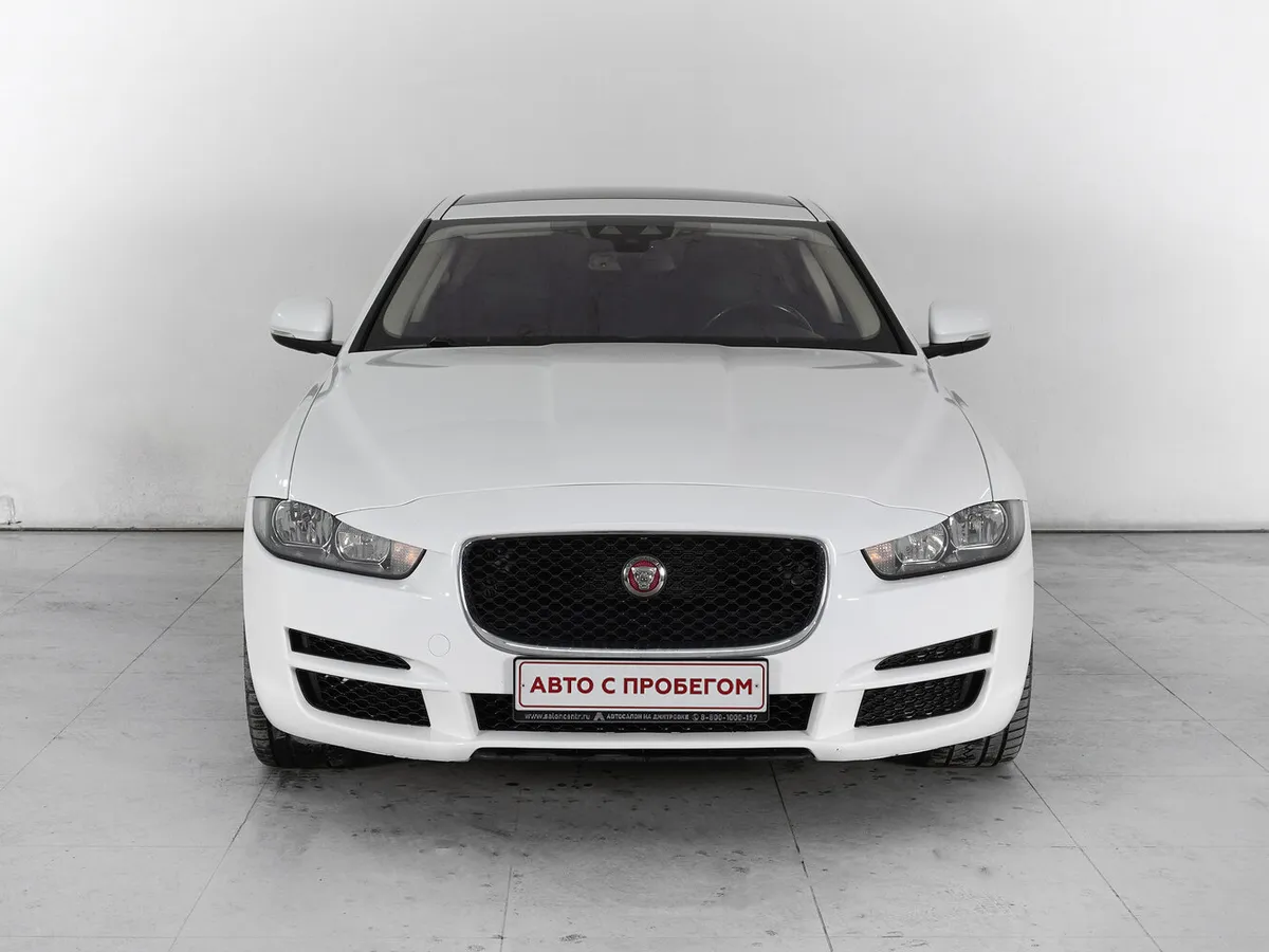 Jaguar XE I — фото 2