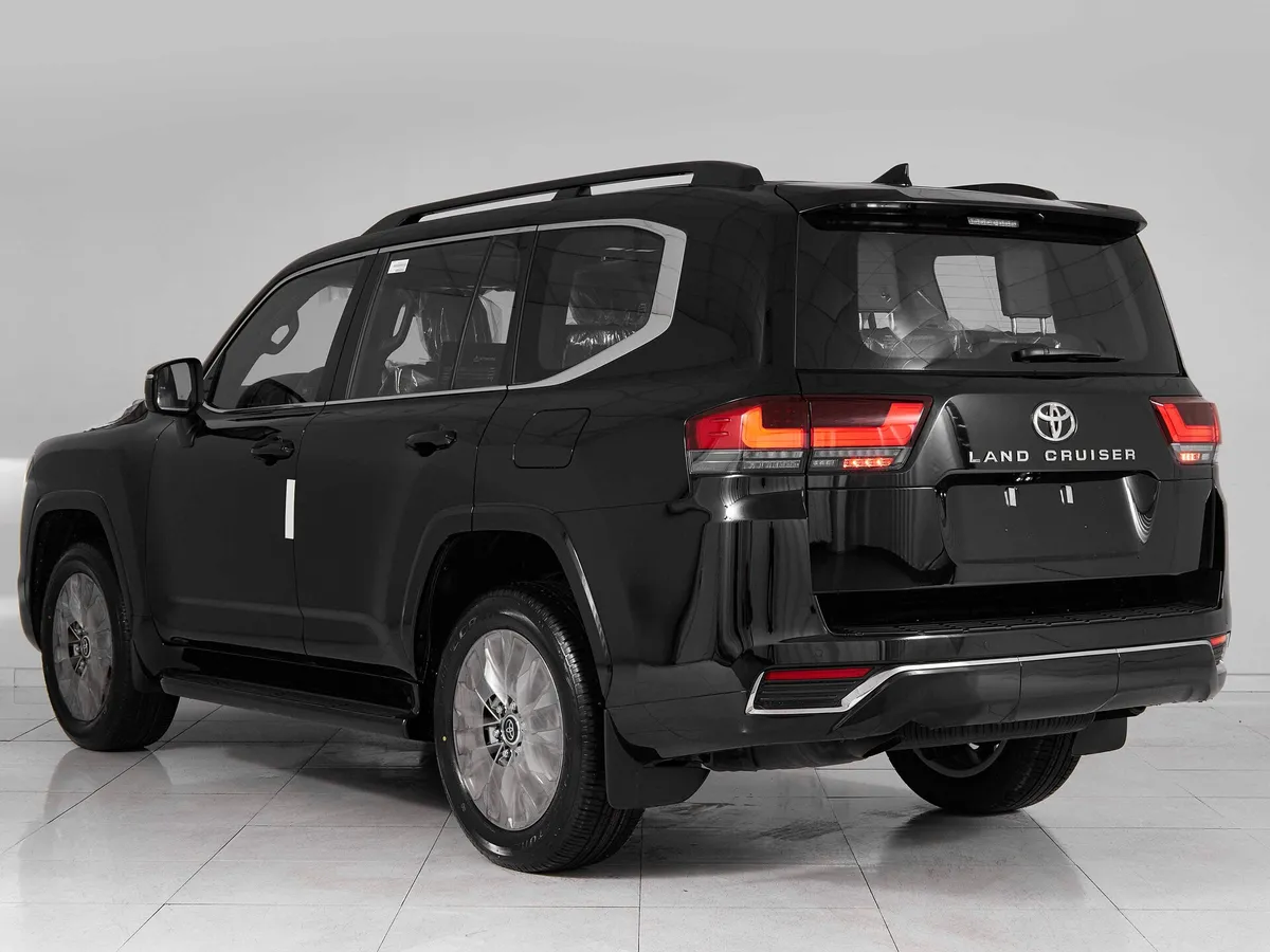 Toyota Land Cruiser 300 Series — фото 4