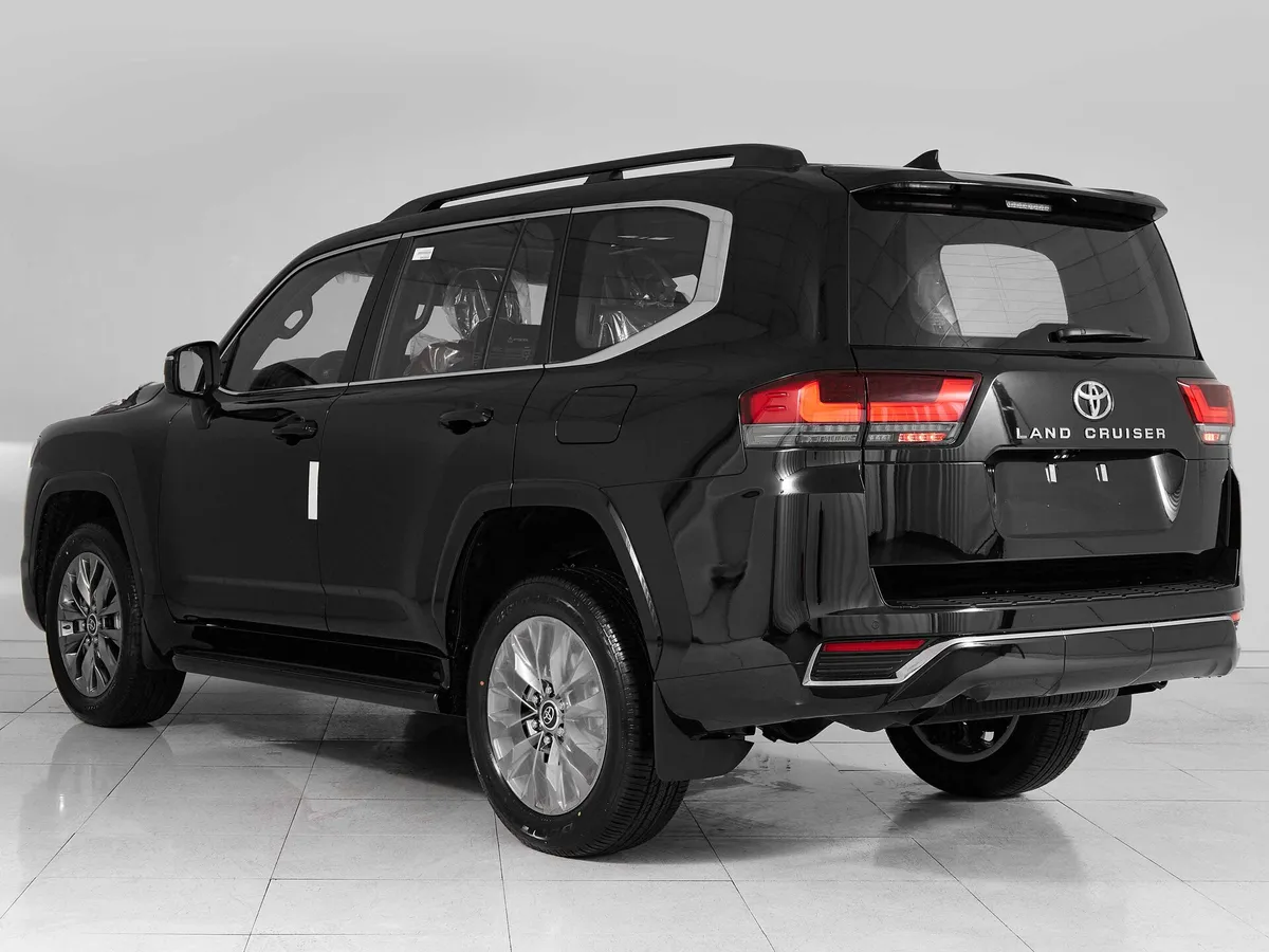 Toyota Land Cruiser 300 Series — фото 4