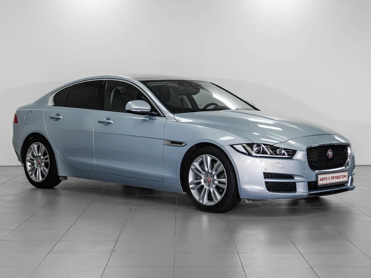 Jaguar XE I · Pure 16-17
