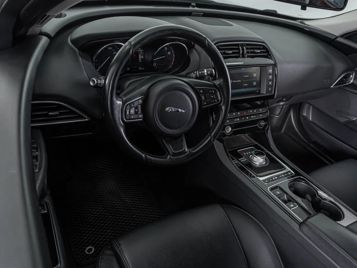 Jaguar XE I · Pure 16-17 — фото 5