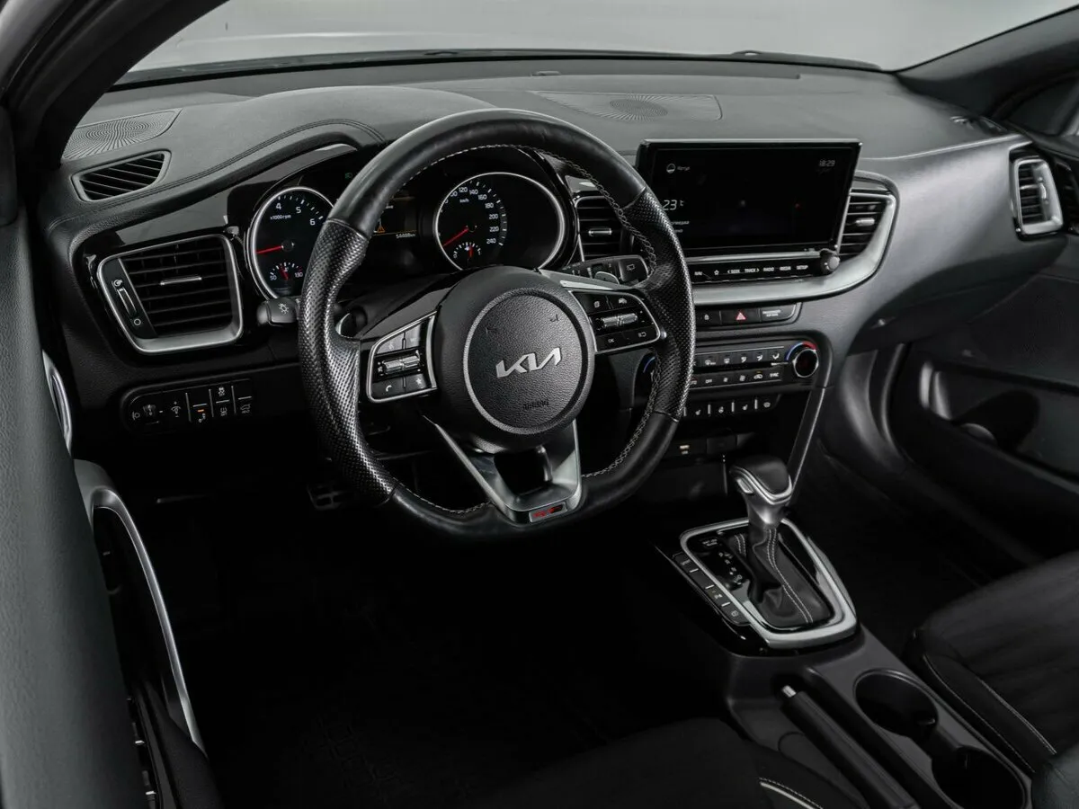 Kia Ceed III Рестайлинг · GT Line — фото 5