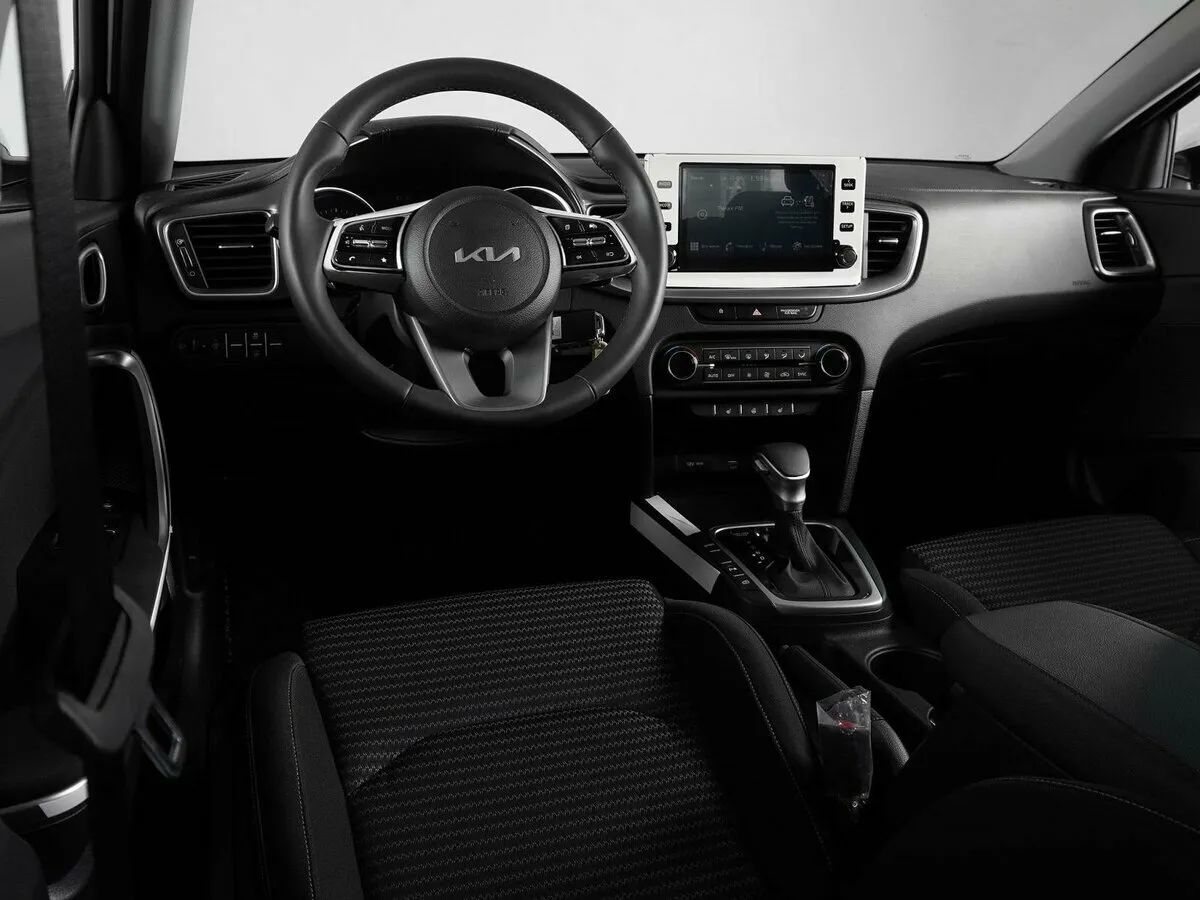 Kia Ceed III Рестайлинг · Luxe — фото 5