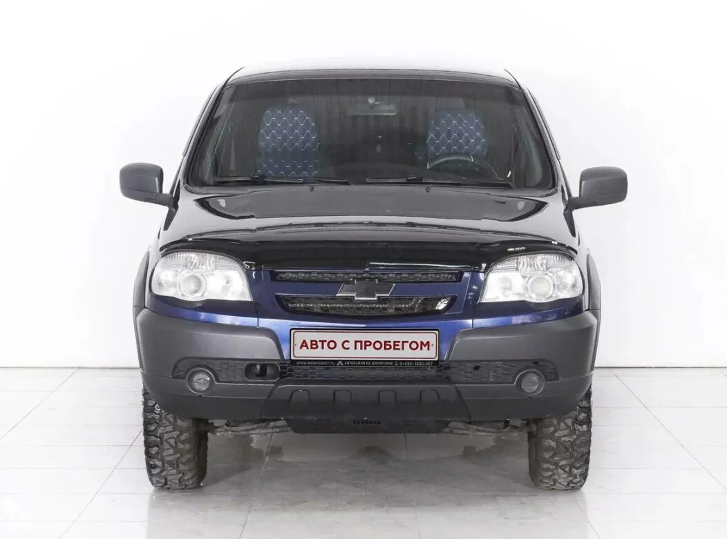 Chevrolet Niva I Рестайлинг · L — фото 3