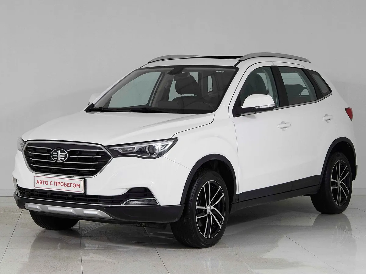 FAW Besturn X40 I · Luxury