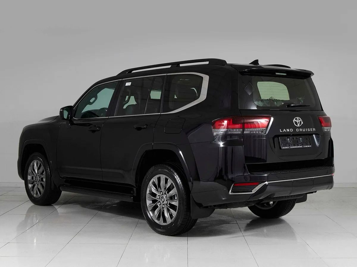 Toyota Land Cruiser 300 Series — фото 4