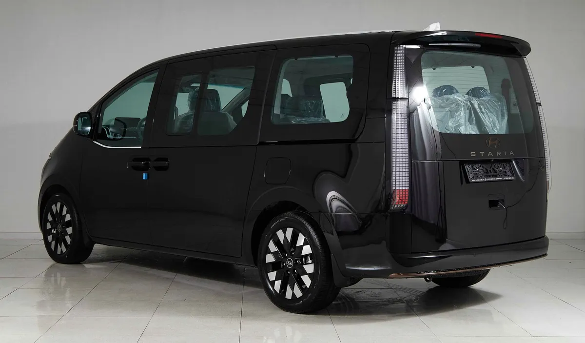 Hyundai Staria I · Premium — фото 4