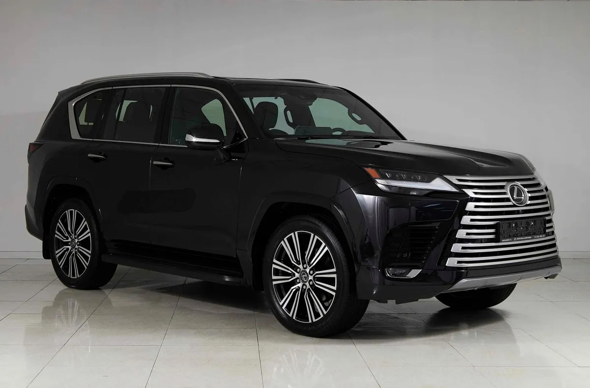 Lexus LX IV — фото 3