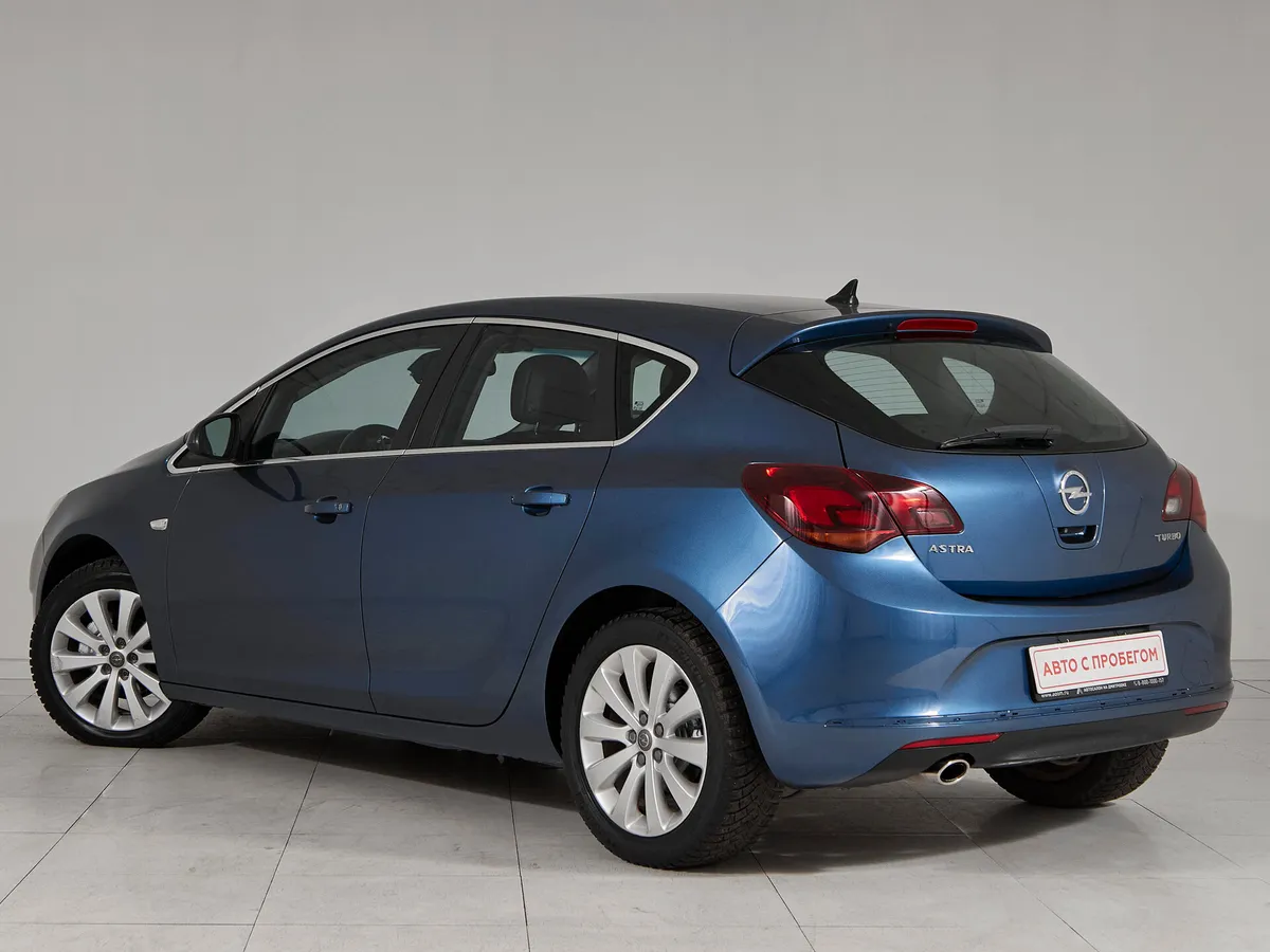 Opel Astra J Рестайлинг · Cosmo — фото 4