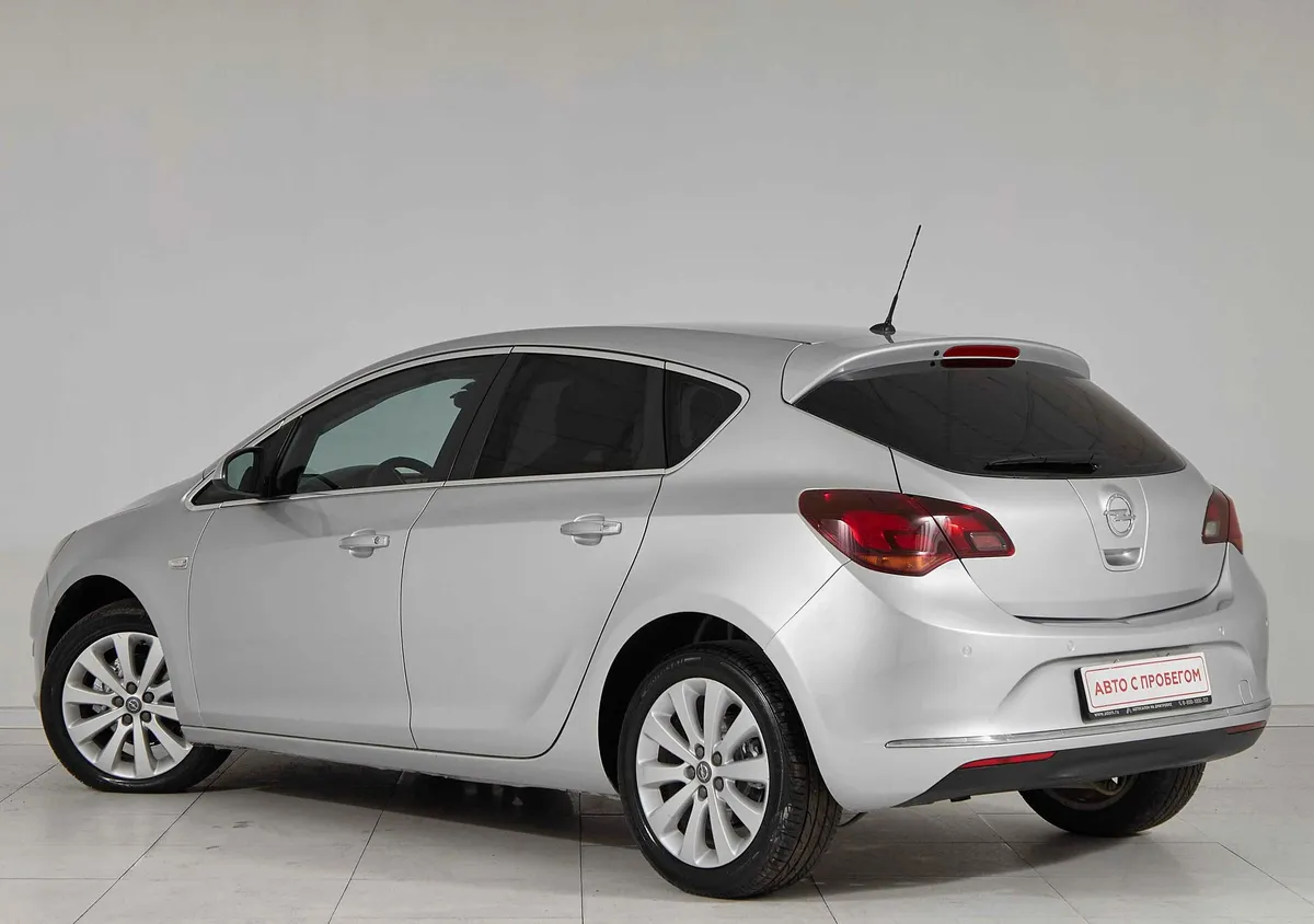 Opel Astra J Рестайлинг · Cosmo — фото 4