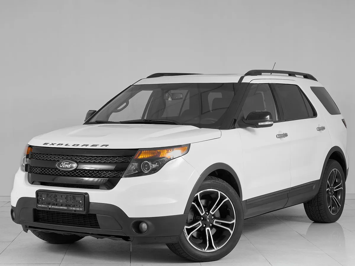 Ford Explorer V · Sport