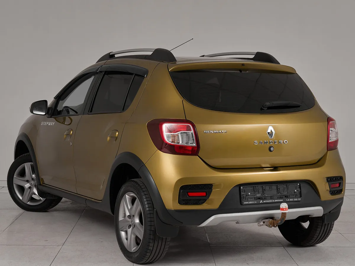 Renault Sandero II Рестайлинг · Stepway Life — фото 4