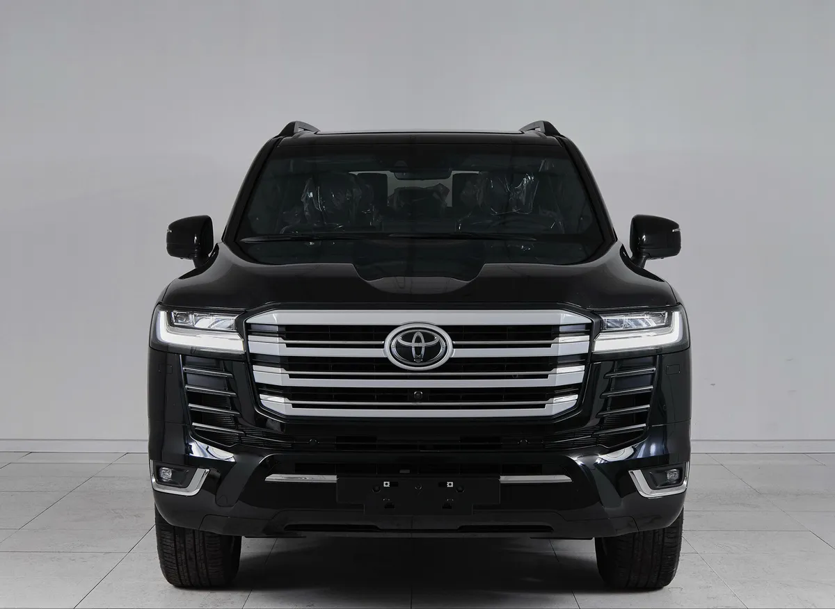Toyota Land Cruiser 300 Series — фото 2
