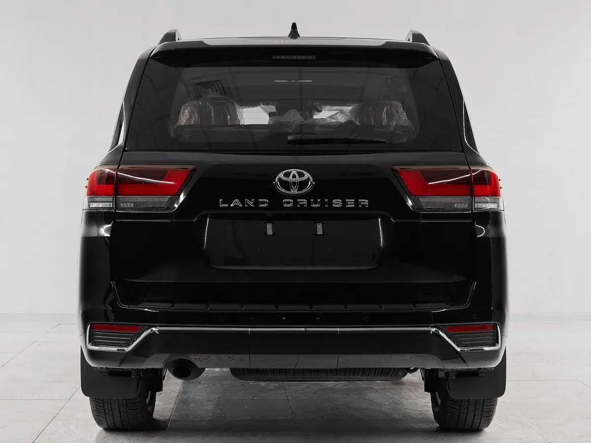 Toyota Land Cruiser 300 Series — фото 5