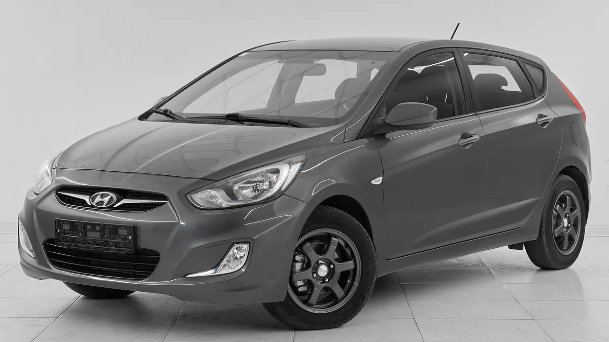Hyundai Solaris I · Active