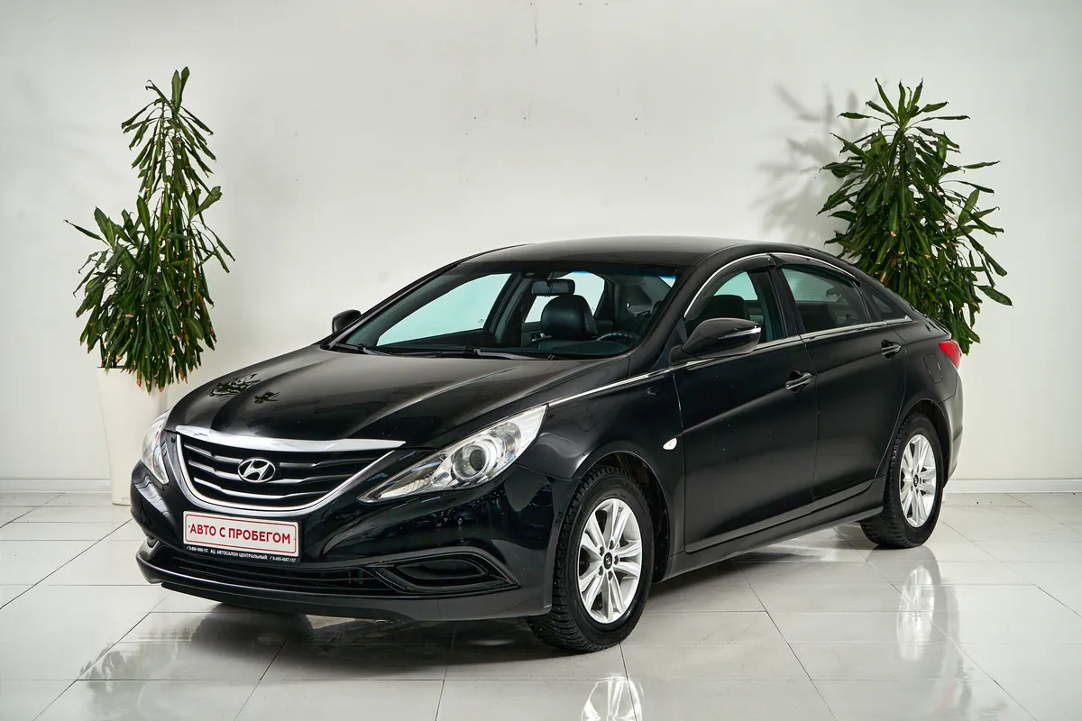 Hyundai Sonata VI (YF)