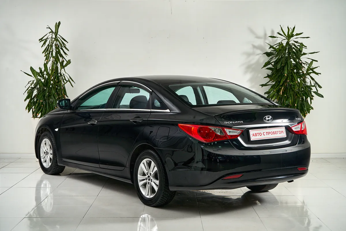 Hyundai Sonata VI (YF) — фото 4