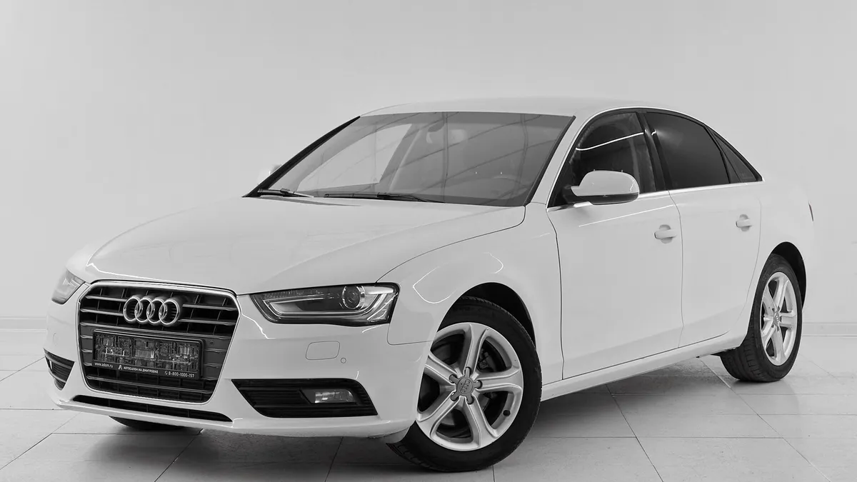 Audi A4 IV (B8) Рестайлинг · Comfort