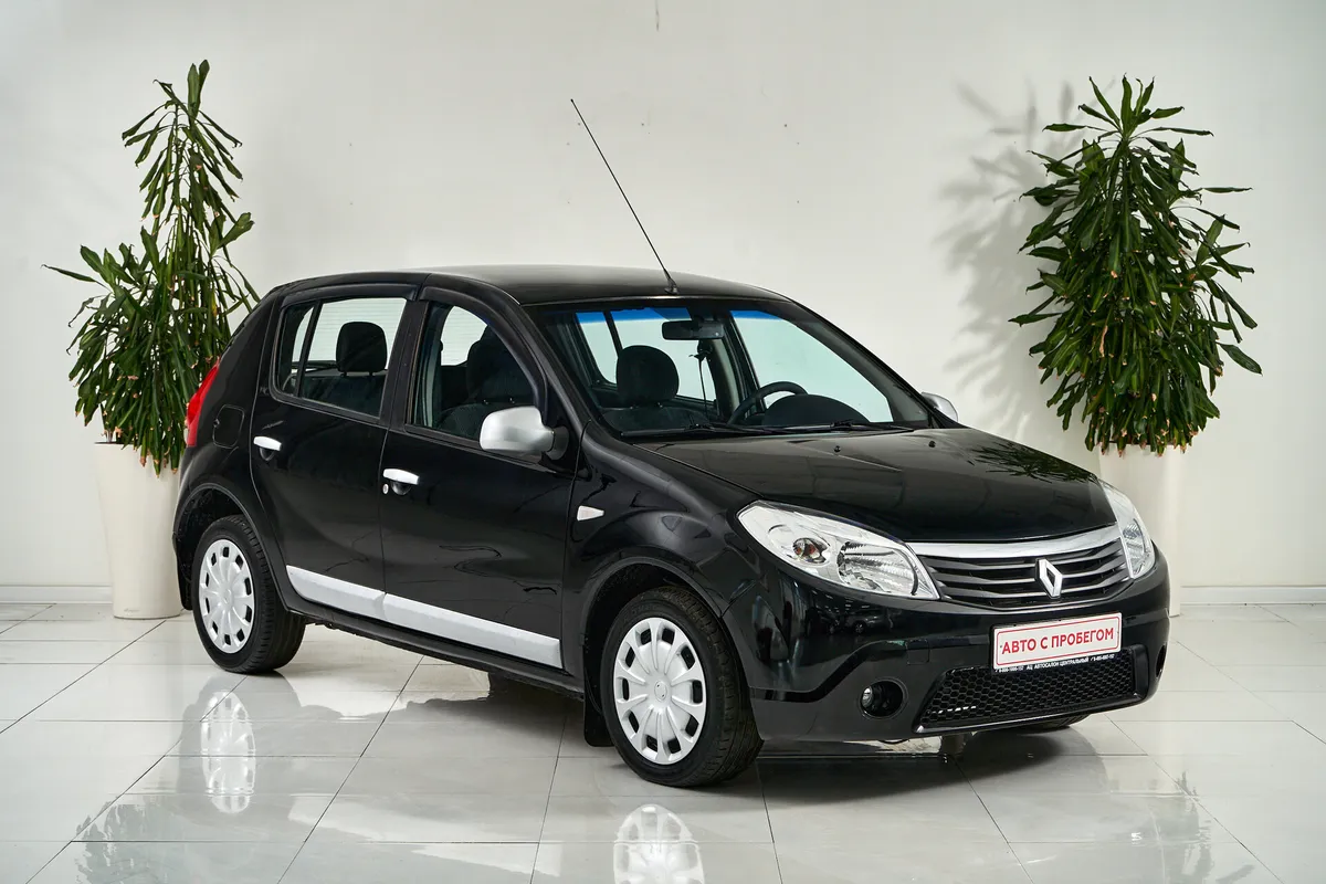 Renault Sandero I — фото 3
