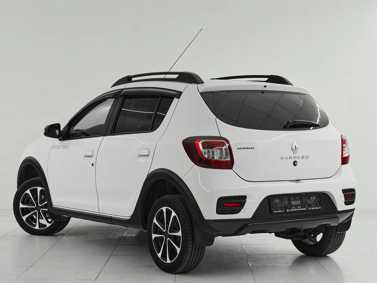 Renault Sandero II Рестайлинг · Stepway Life City — фото 4