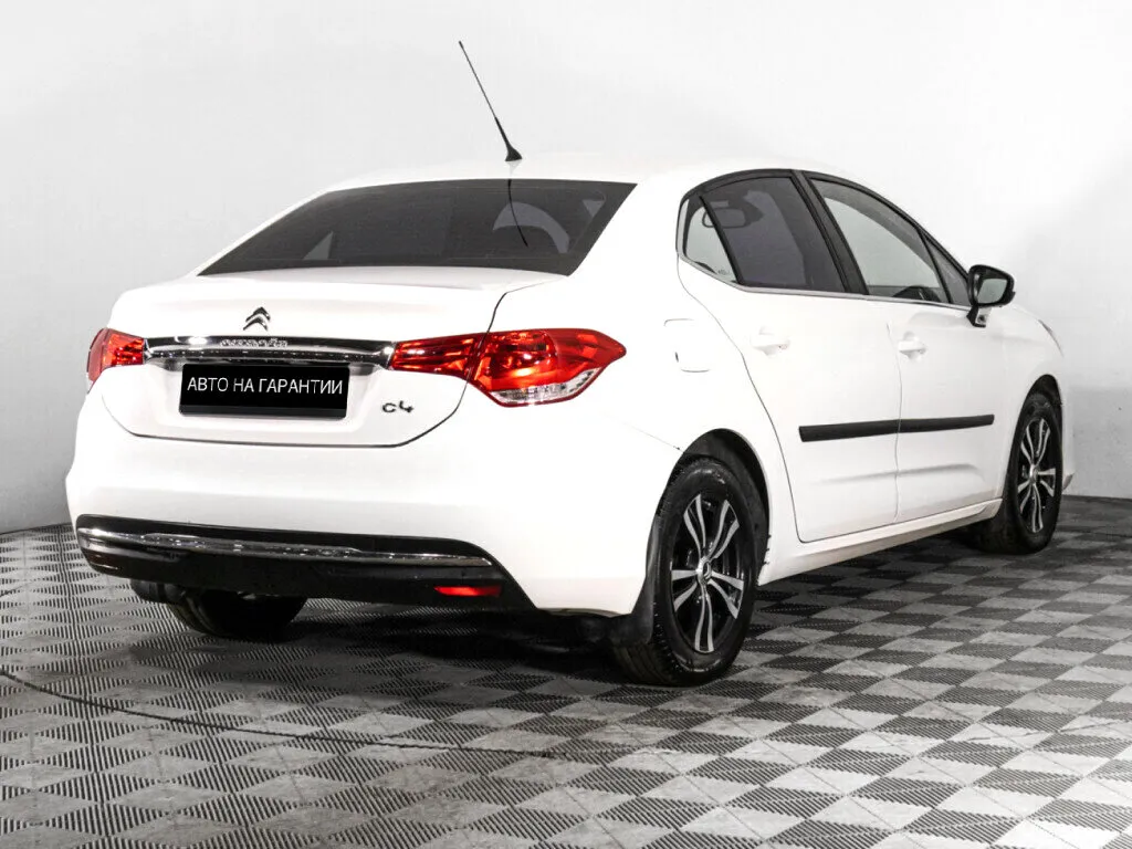 Citroen C4 II Рестайлинг · FEEL — фото 3