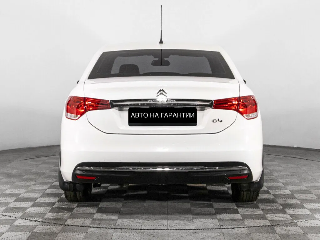Citroen C4 II Рестайлинг · FEEL — фото 4