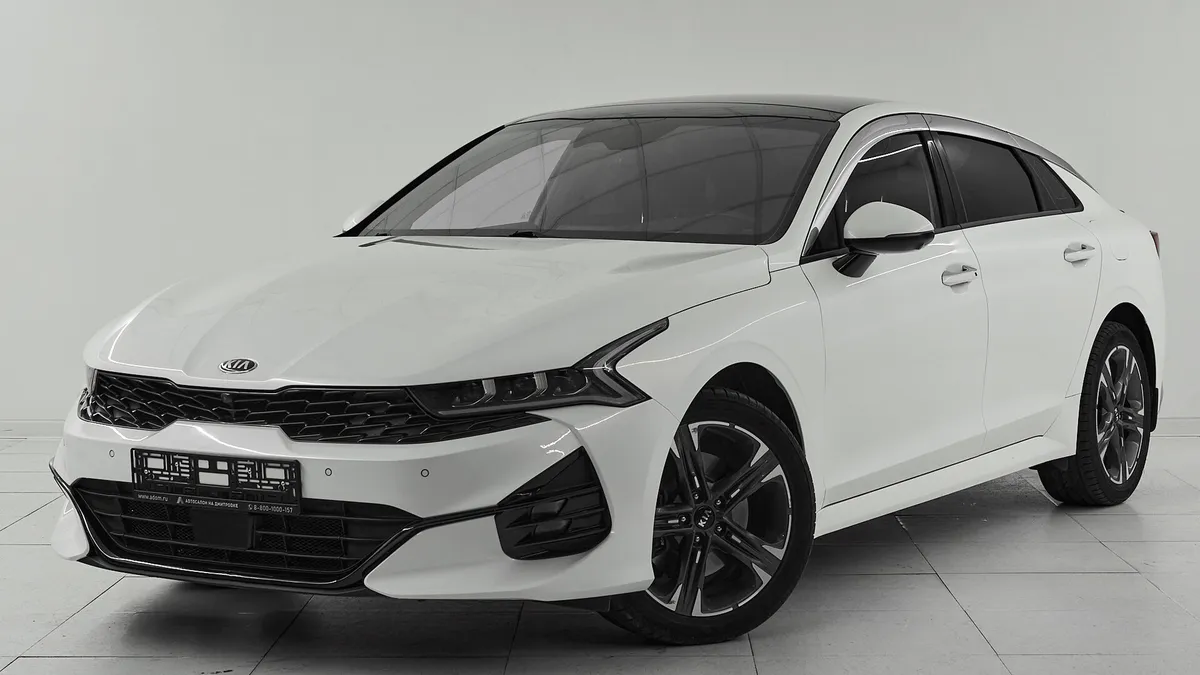 Kia K5 III · GT Line