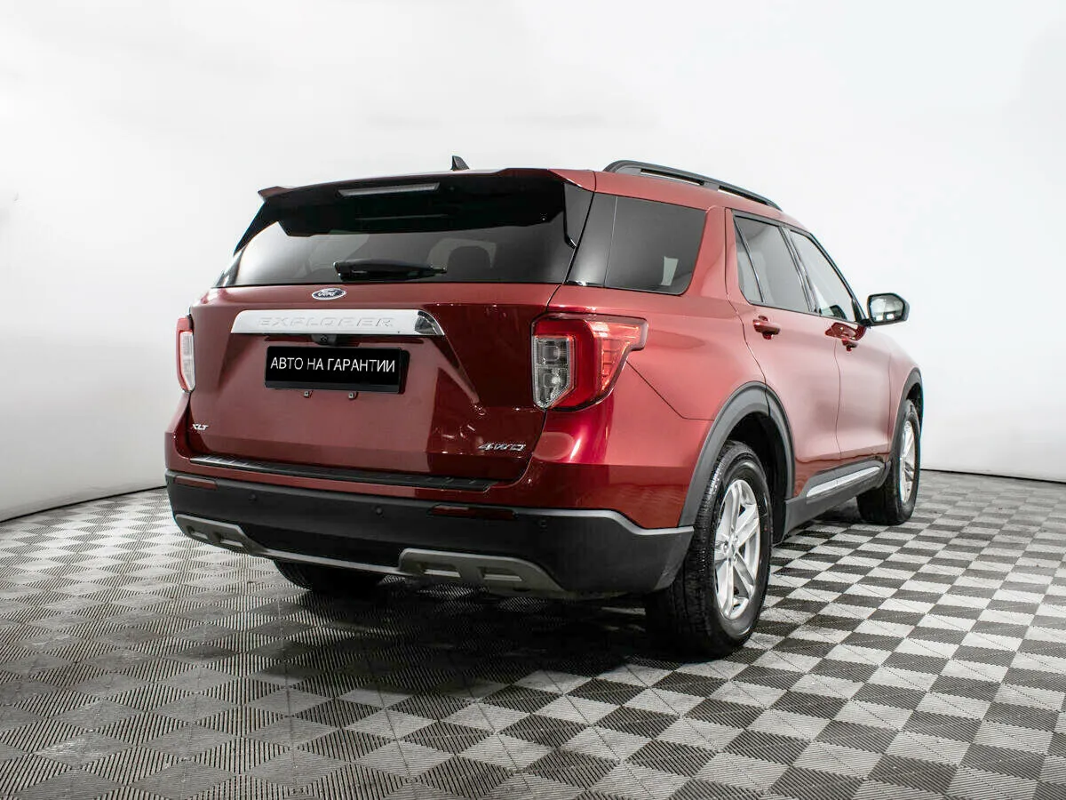 Ford Explorer VI — фото 3