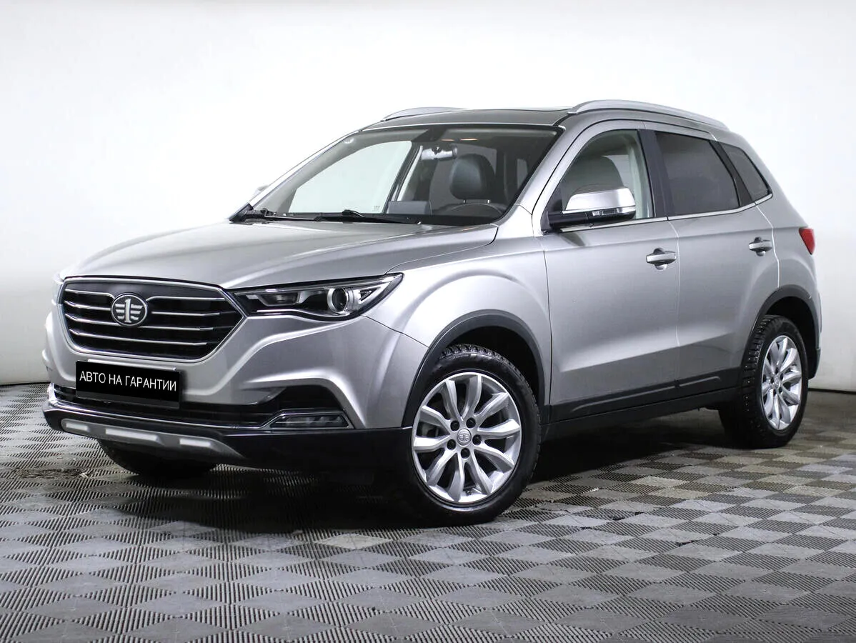 FAW Besturn X40 I · Luxury