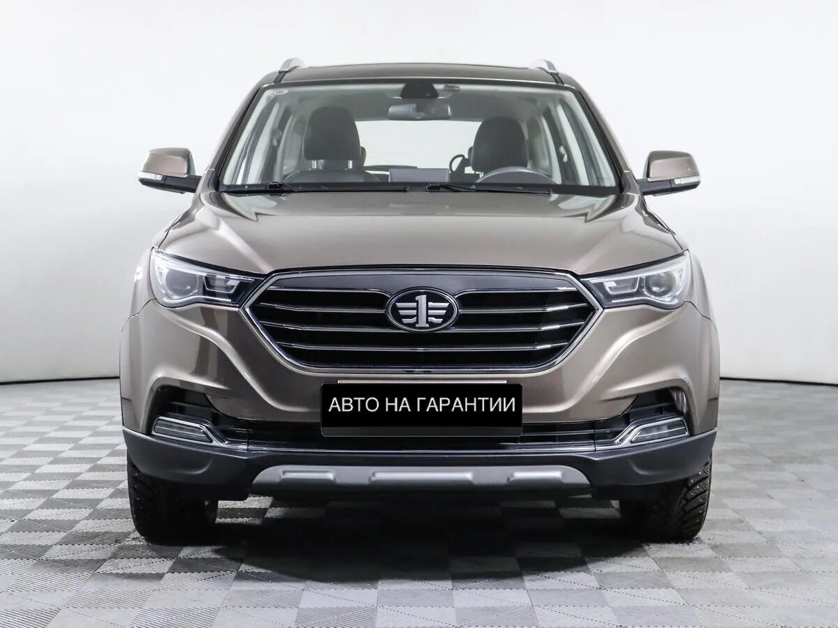 FAW Besturn X40 I · Luxury — фото 2