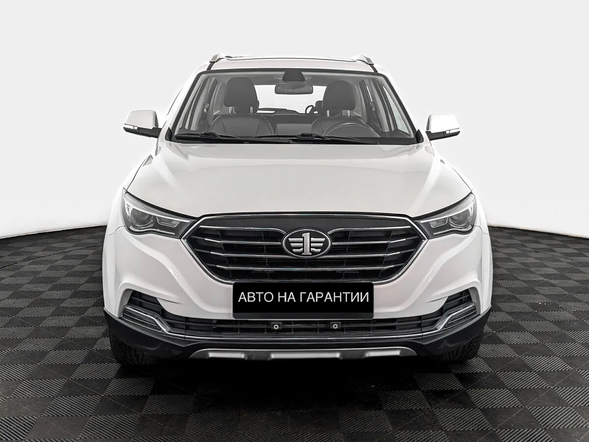 FAW Besturn X40 I · Luxury — фото 2