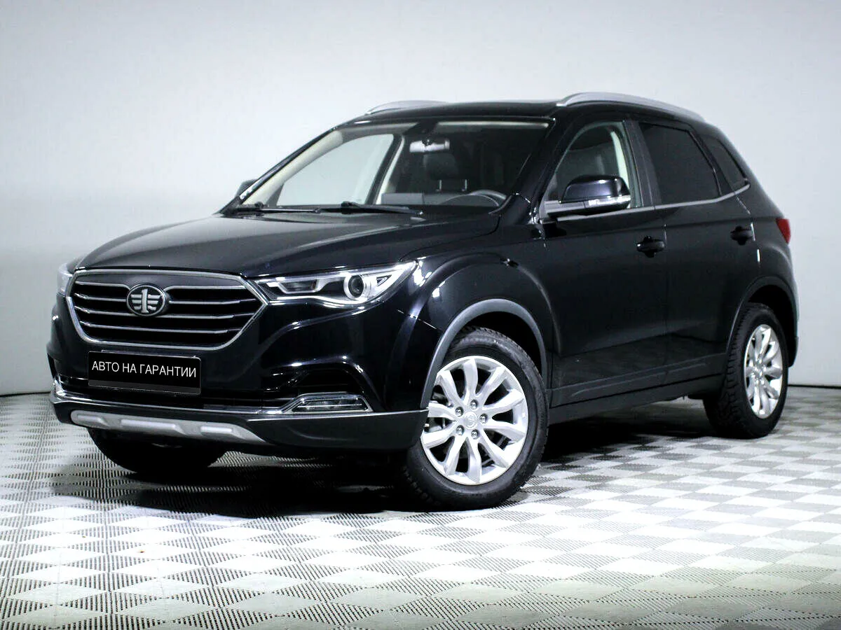 FAW Besturn X40 I · Luxury