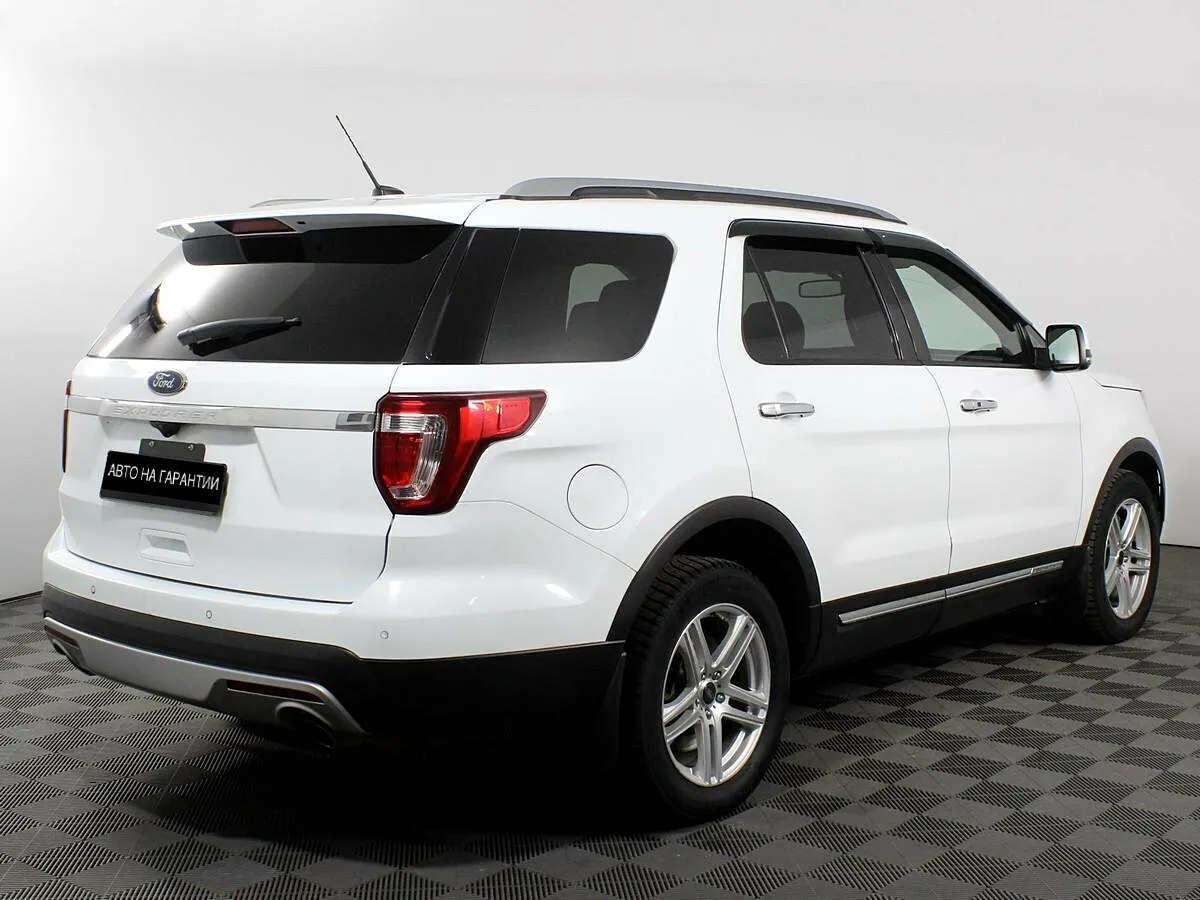 Ford Explorer V Рестайлинг · XLT — фото 3