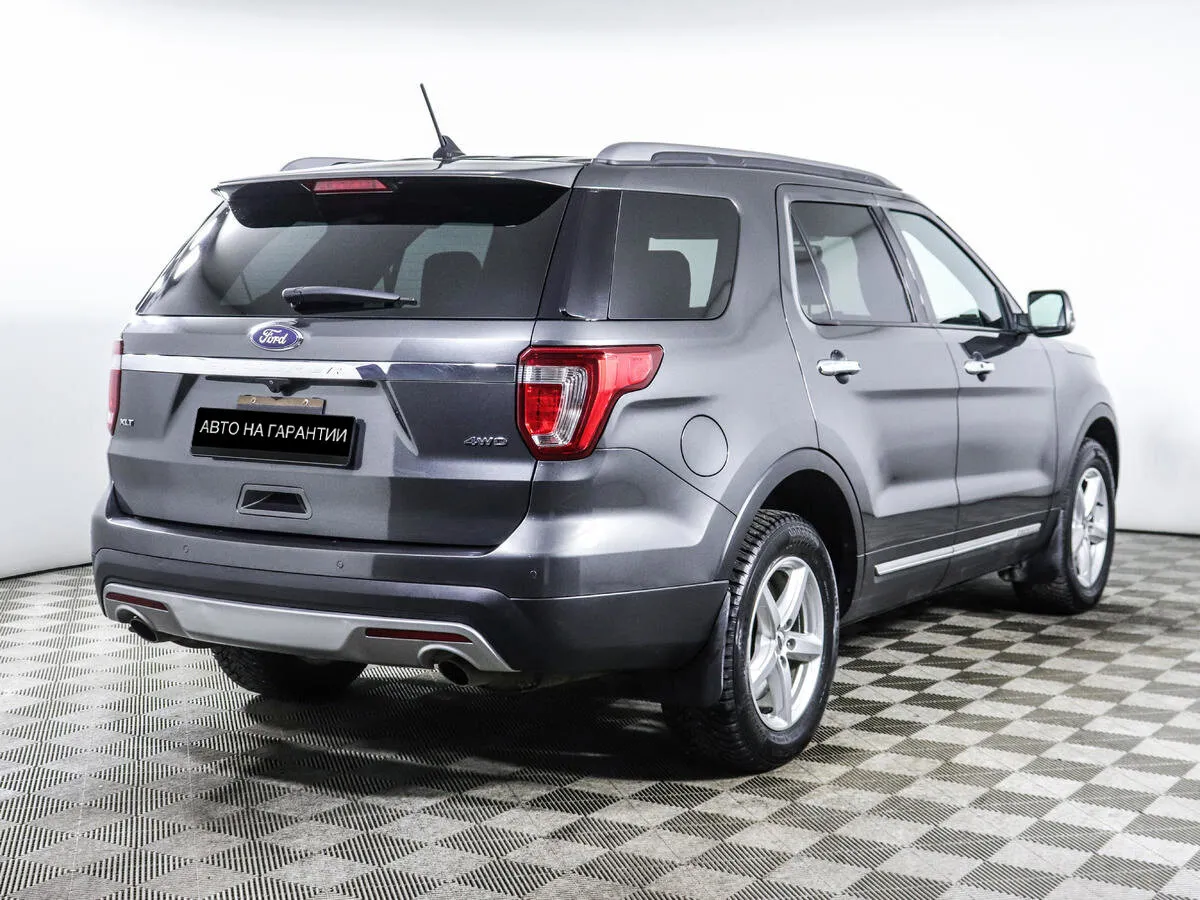 Ford Explorer V Рестайлинг · XLT — фото 3